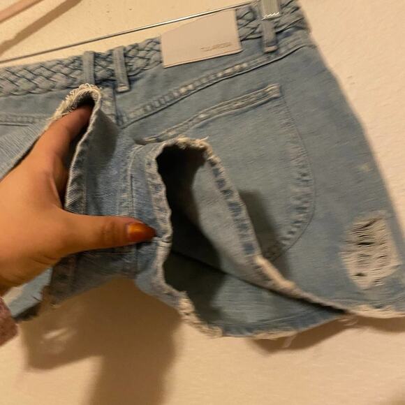 Tularosa Emma Santorini Braided Belt Distressed Denim High Rise Shorts Size 28 - Picture 8 of 15